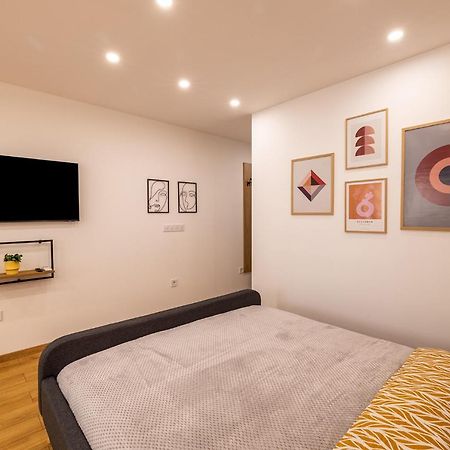 Luxury Studio Living High-End Amenities And Great Location By Flat Mаnager Sofía Exterior foto